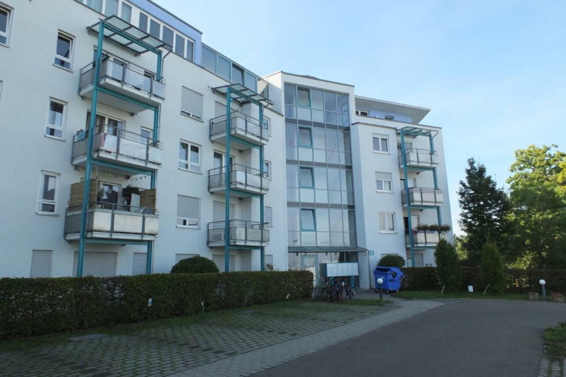 Outletcity Apartment Ferienwohnung Metzingen メッツィンゲン エクステリア 写真