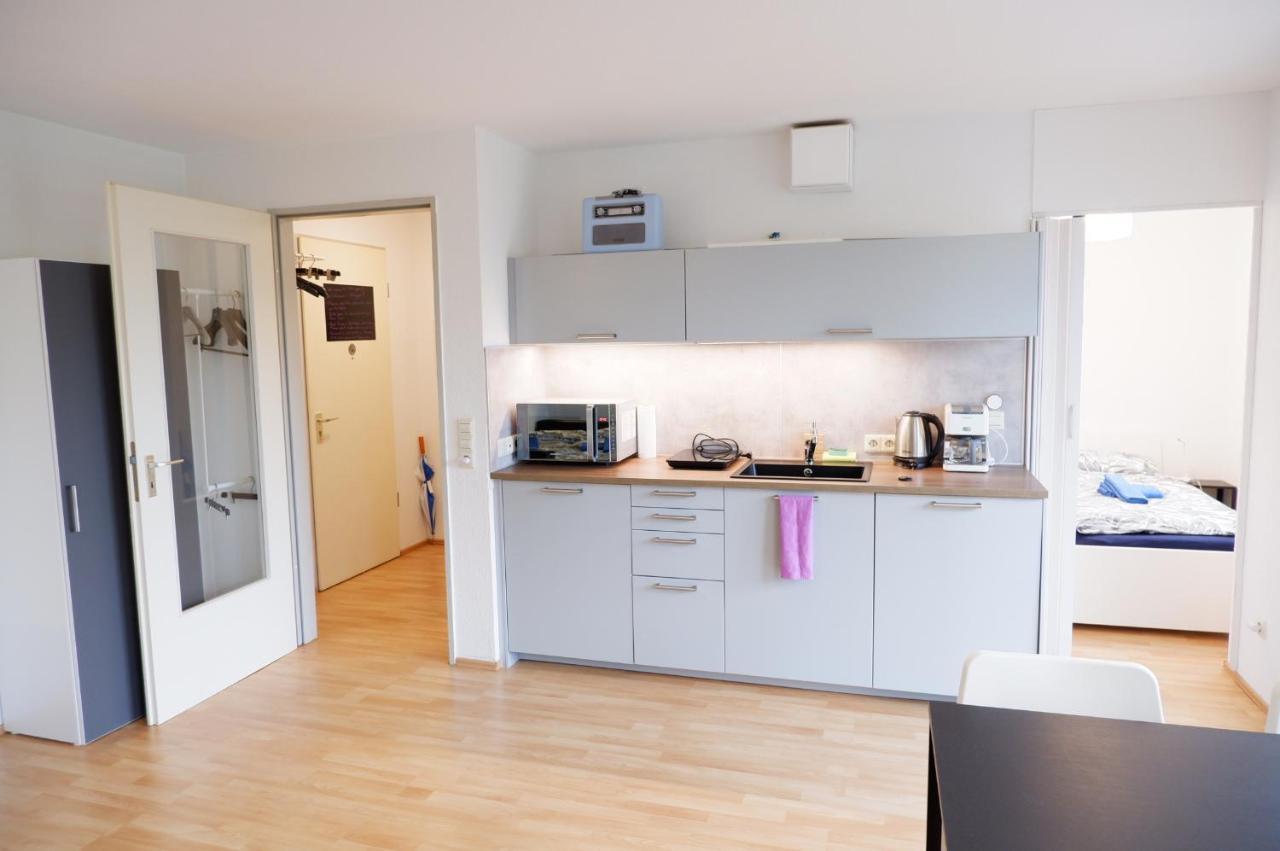 Outletcity Apartment Ferienwohnung Metzingen メッツィンゲン エクステリア 写真