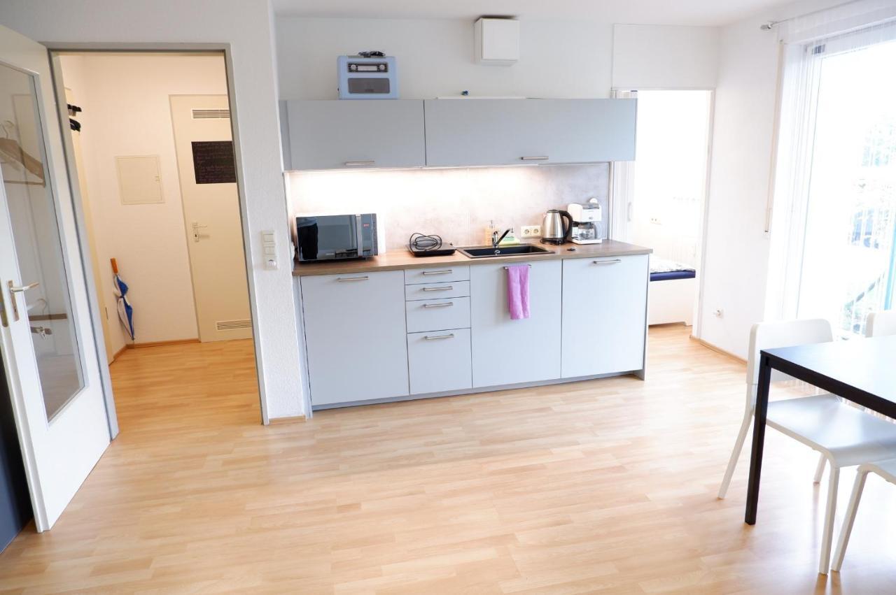 Outletcity Apartment Ferienwohnung Metzingen メッツィンゲン エクステリア 写真